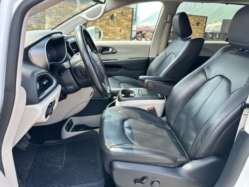 Chrysler Pacífica Limited 2020 - Image 11