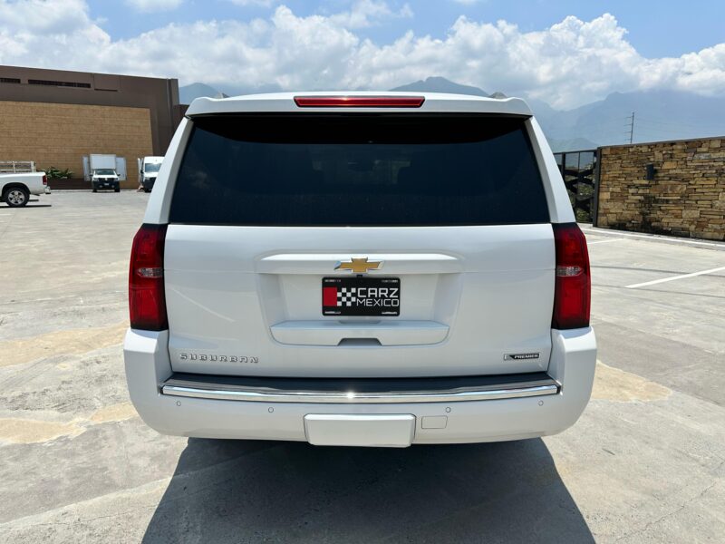 Chevrolet Suburban Premier 4X4 2018 - Image 6