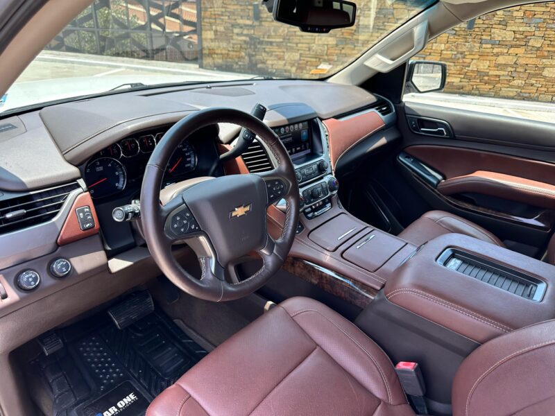 Chevrolet Suburban Premier 4X4 2018 - Image 10