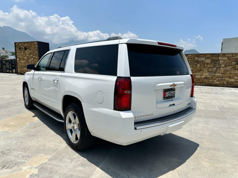 Chevrolet Suburban Premier 4X4 2018 - Image 5