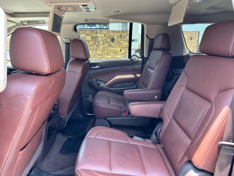 Chevrolet Suburban Premier 4X4 2018 - Image 12