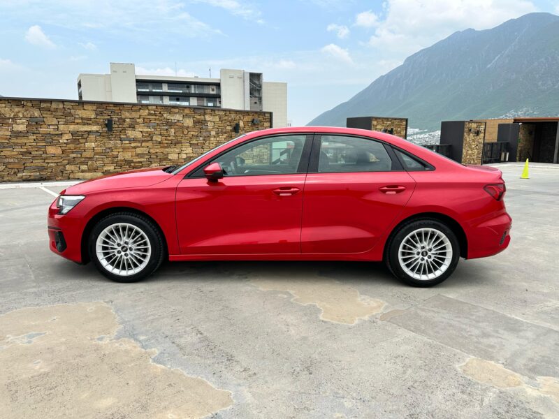 AUDI A3 Select 1.4T 2024 - Image 4