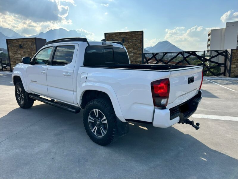 TOYOTA TACOMA TRD SPORT 4X4 2019 - Image 5