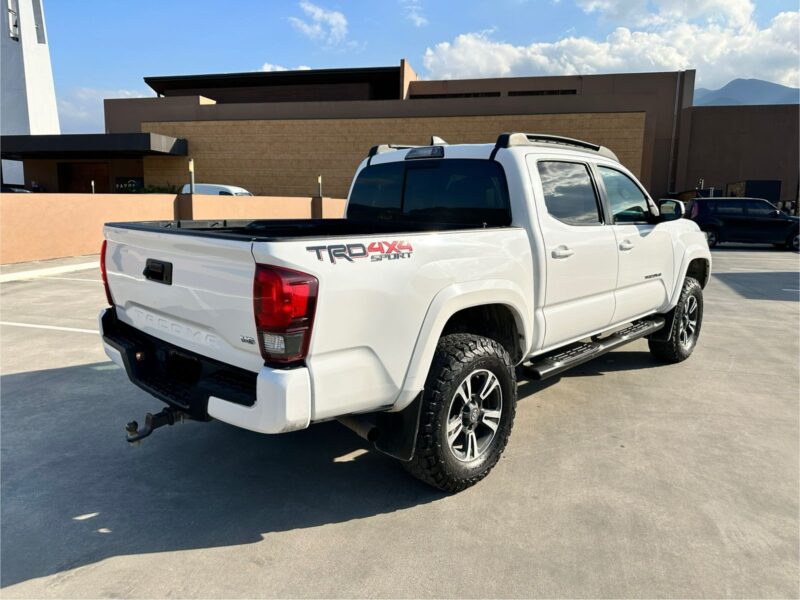 TOYOTA TACOMA TRD SPORT 4X4 2019 - Image 7