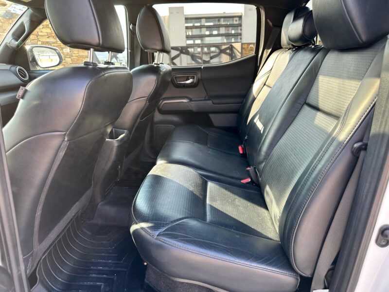 TOYOTA TACOMA TRD SPORT 4X4 2019 - Image 12
