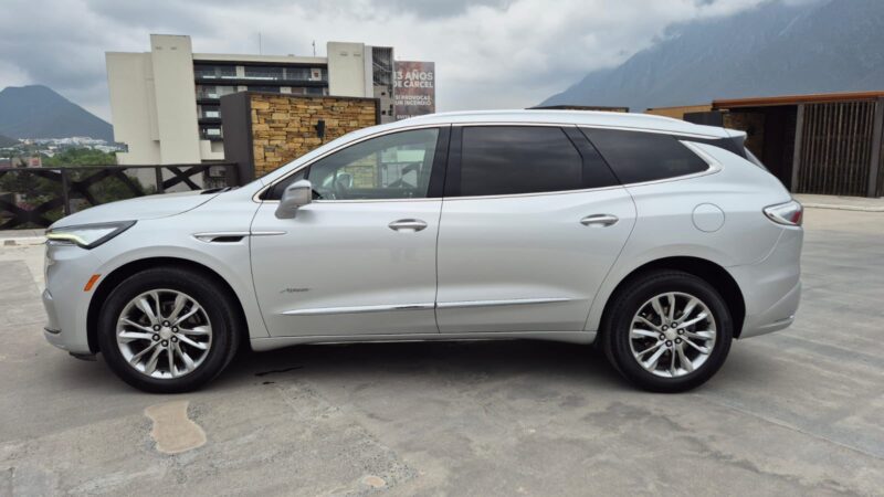 BUICK ENCLAVE AVENIR 2022 - Image 4
