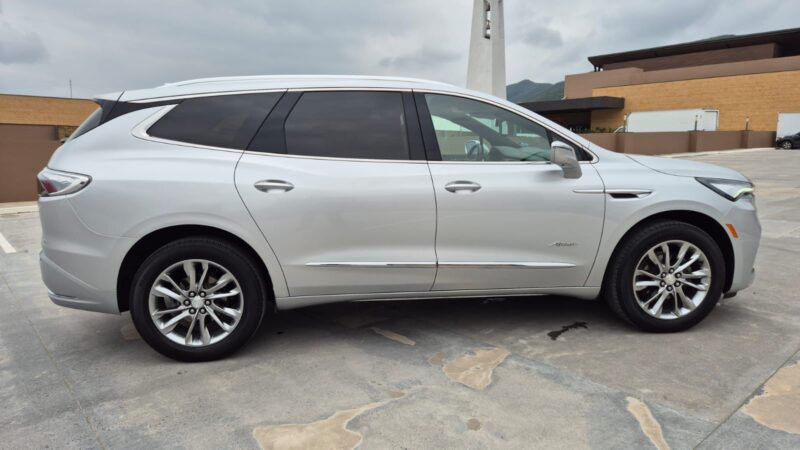BUICK ENCLAVE AVENIR 2022 - Image 8