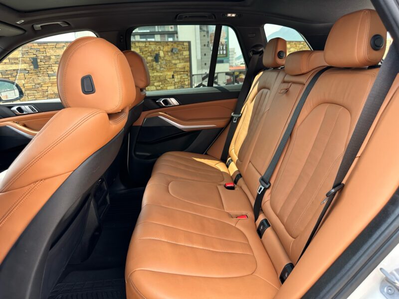 BMW X5 45E M SPORT HÍBRIDA 2022 - Image 12