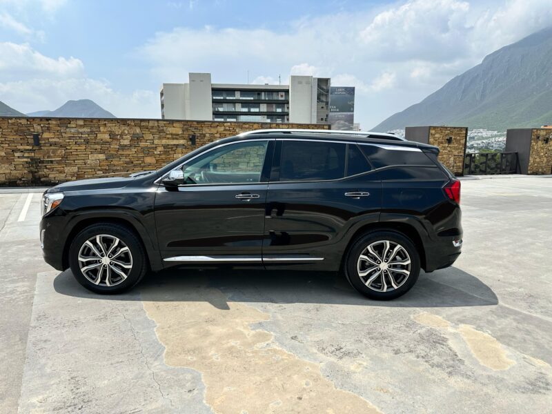 GMC TERRAIN DENALI 2019 - Image 4
