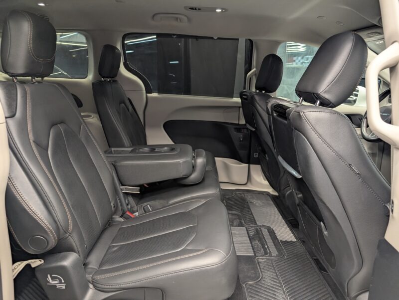 Chrysler Pacífica Limited 2020 - Image 16