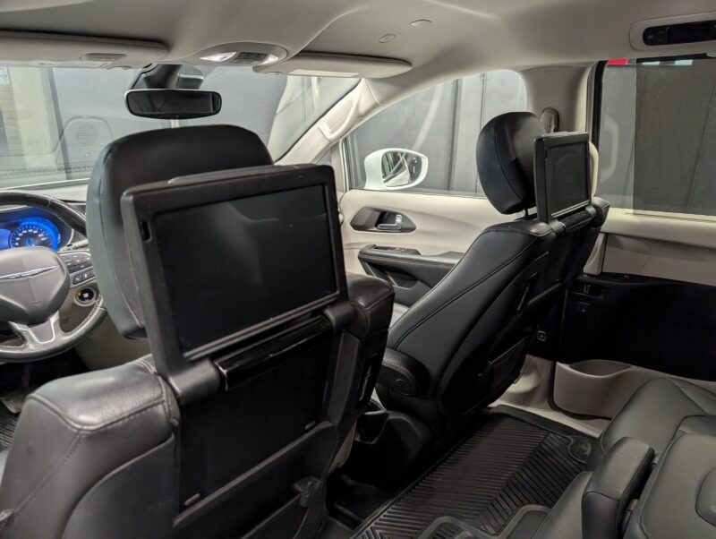 Chrysler Pacífica Limited 2020 - Image 18