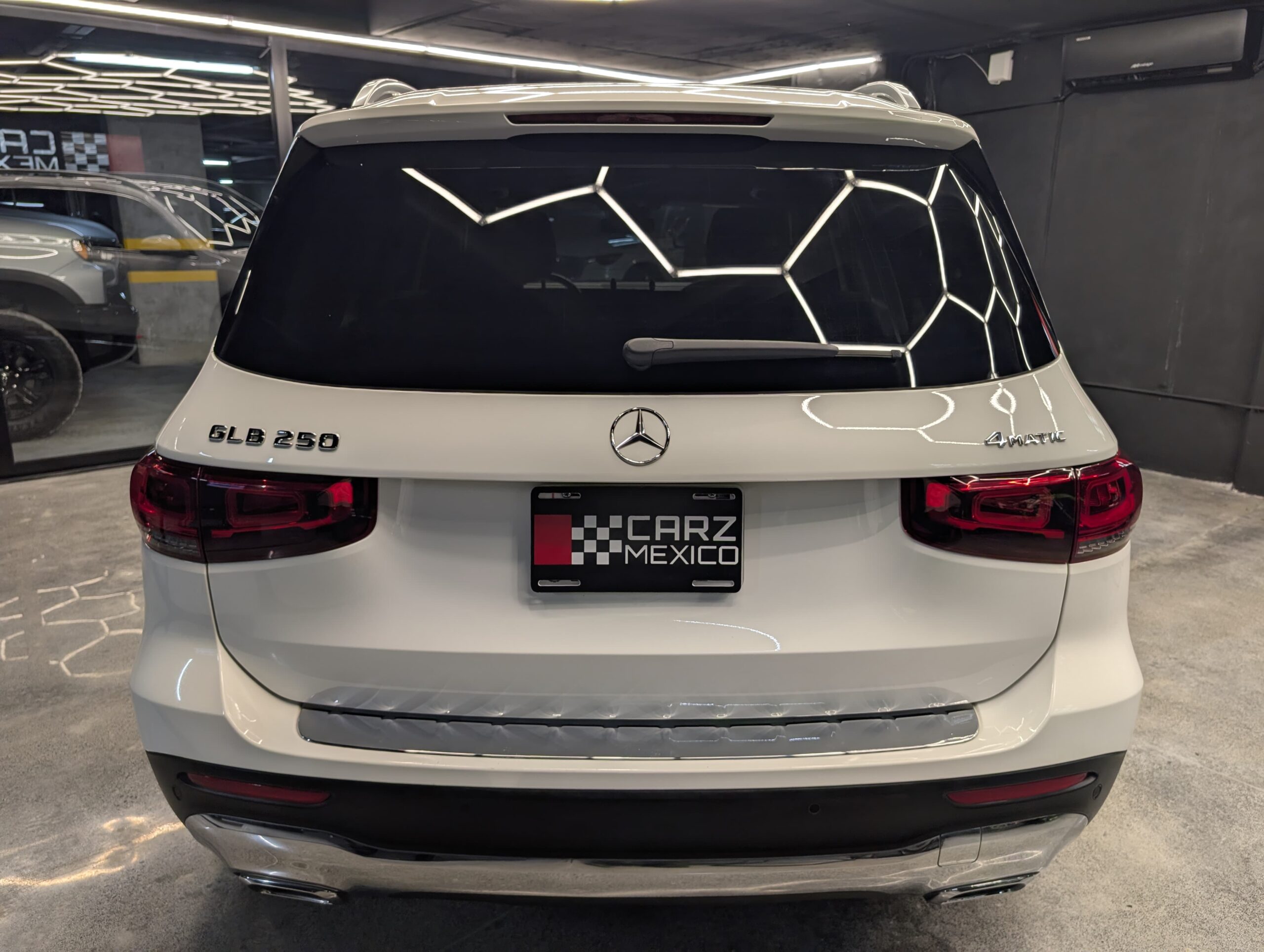 MERCEDES-BENZ GLB 250 2020 - Image 4