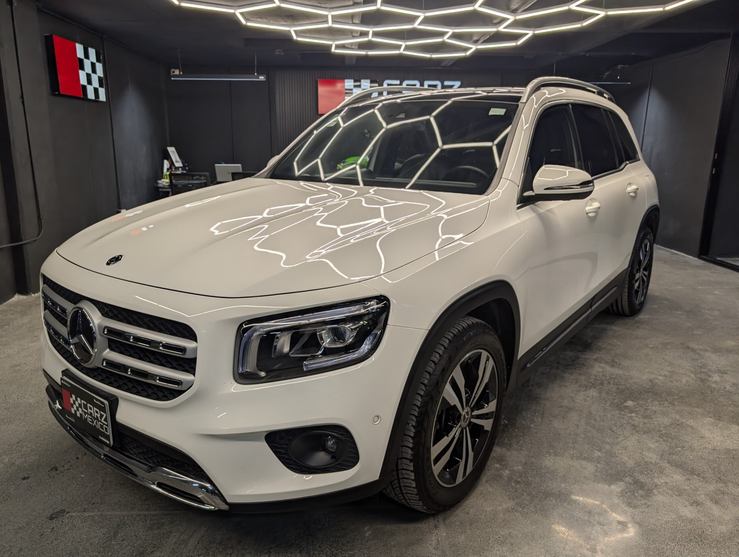 MERCEDES-BENZ GLB 250 2020