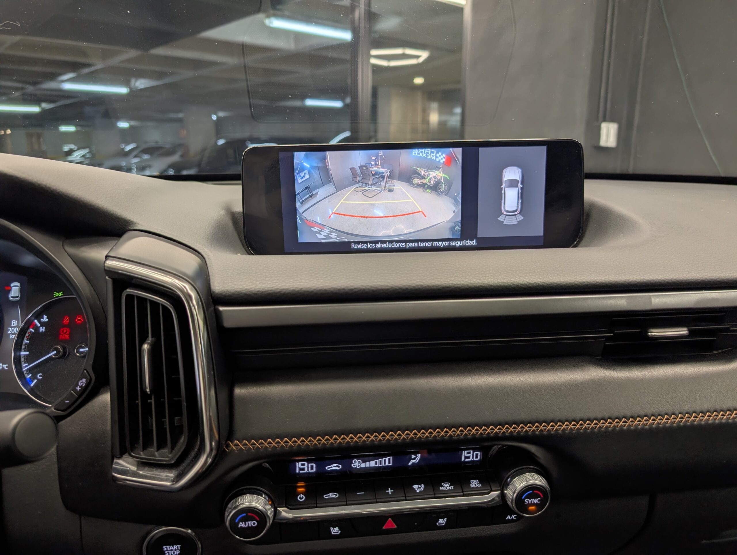 MAZDA CX-50 SIGNATURE 2023 - Image 15