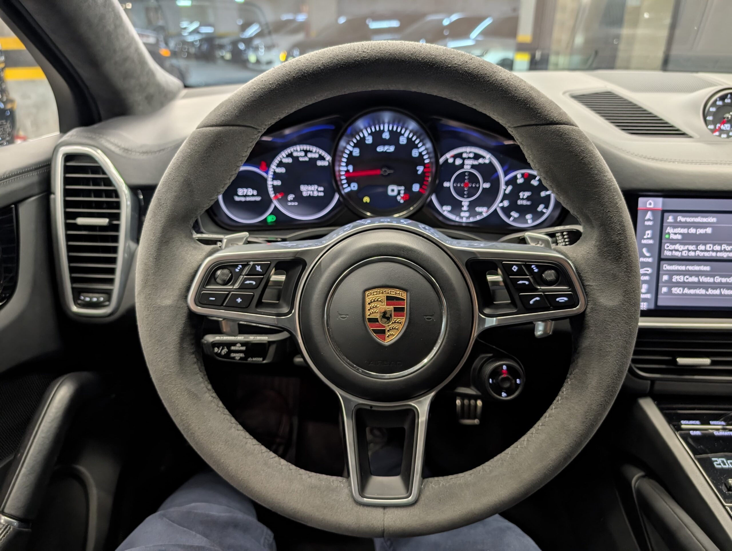 PORSCHE CAYENNE GTS COUPÉ 2021 - Image 11