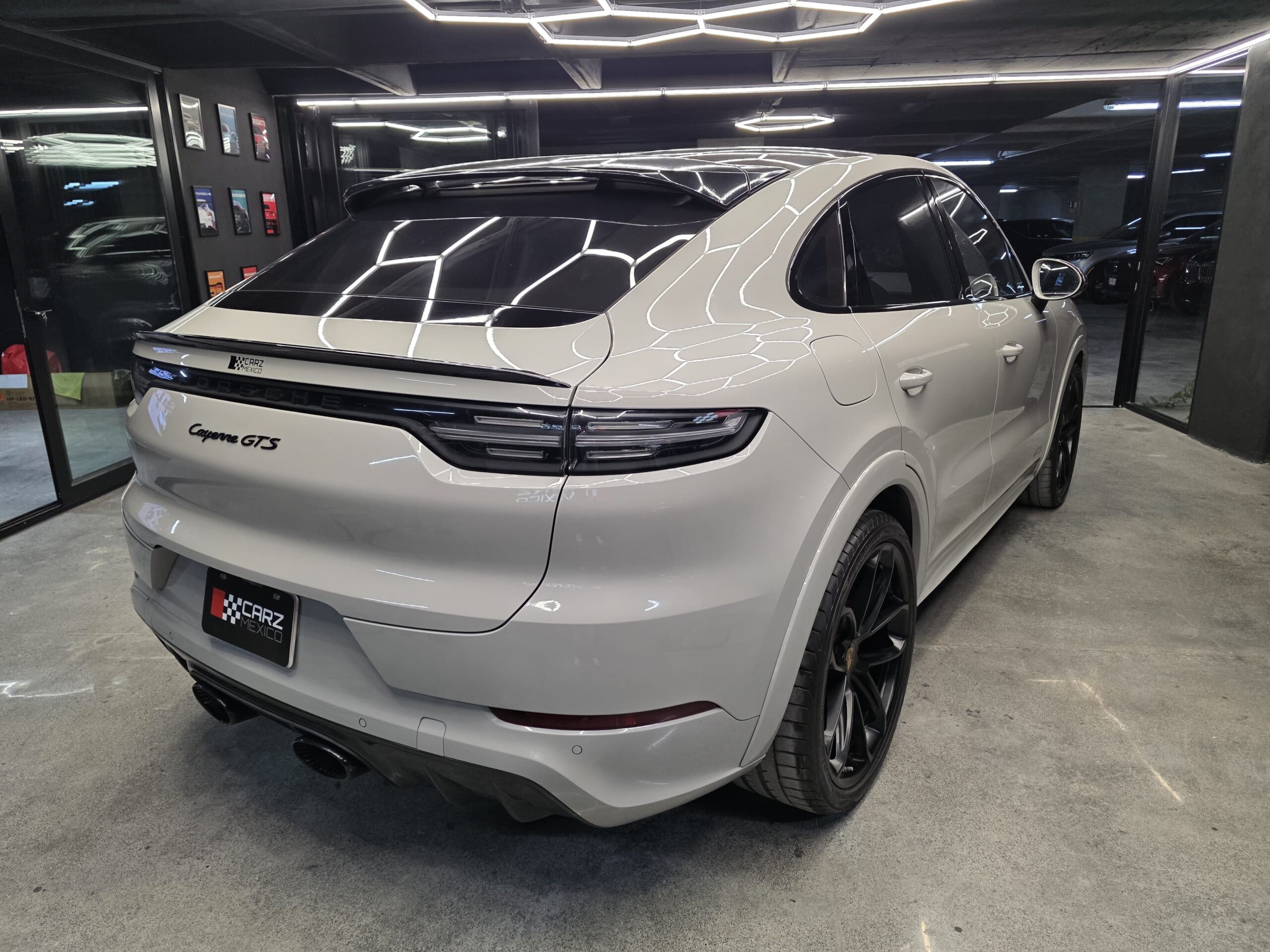 PORSCHE CAYENNE GTS COUPÉ 2021 - Image 5