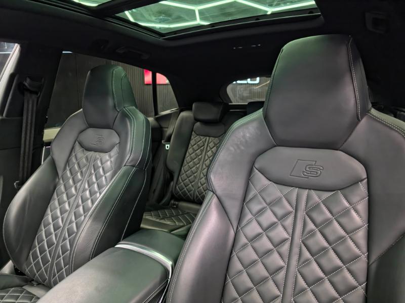AUDI Q8 55 TFSI S LINE 2023 - Image 10