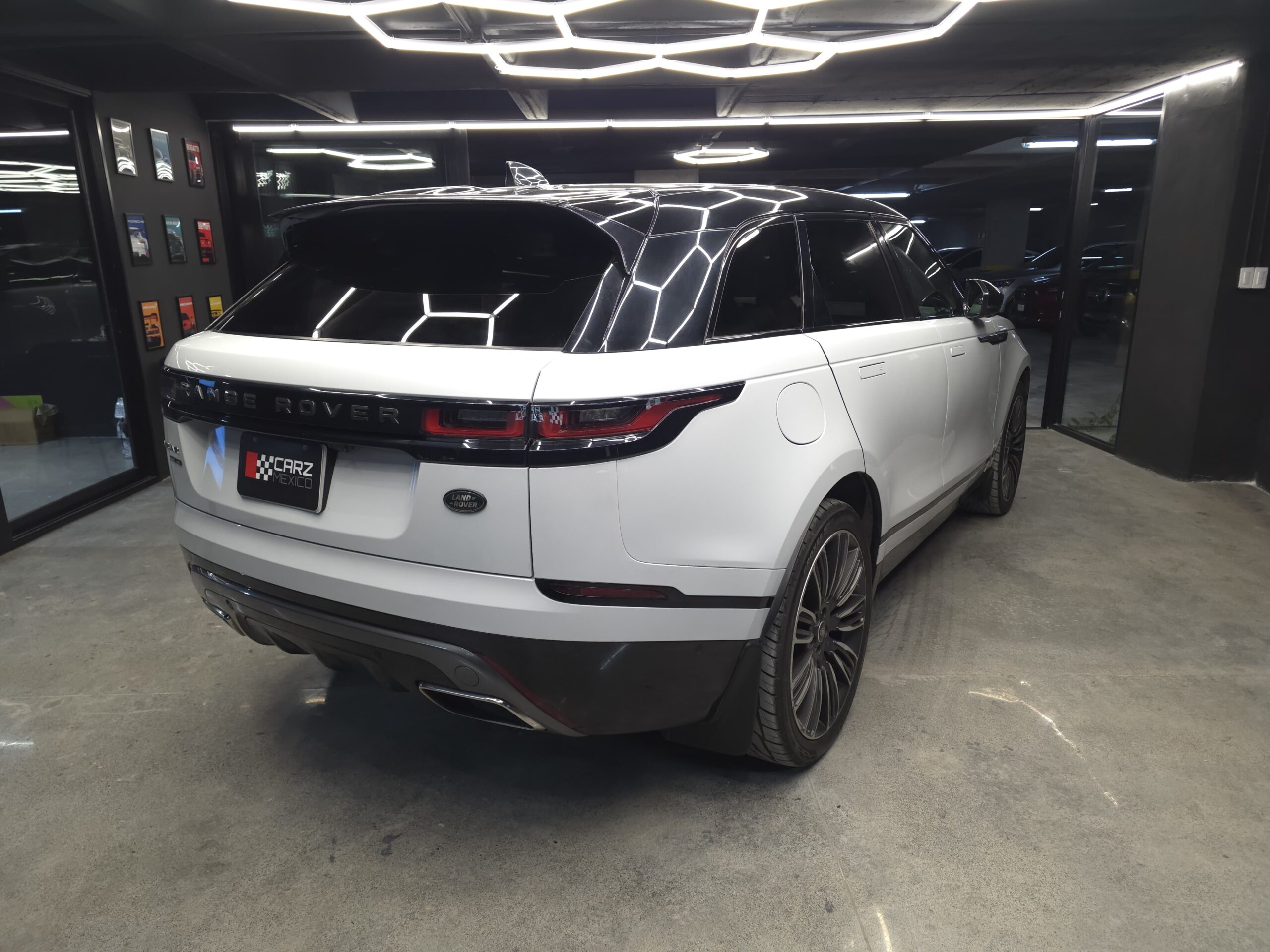 RANGE ROVER VELAR P300 R-DYNAMIC 2019 - Image 5
