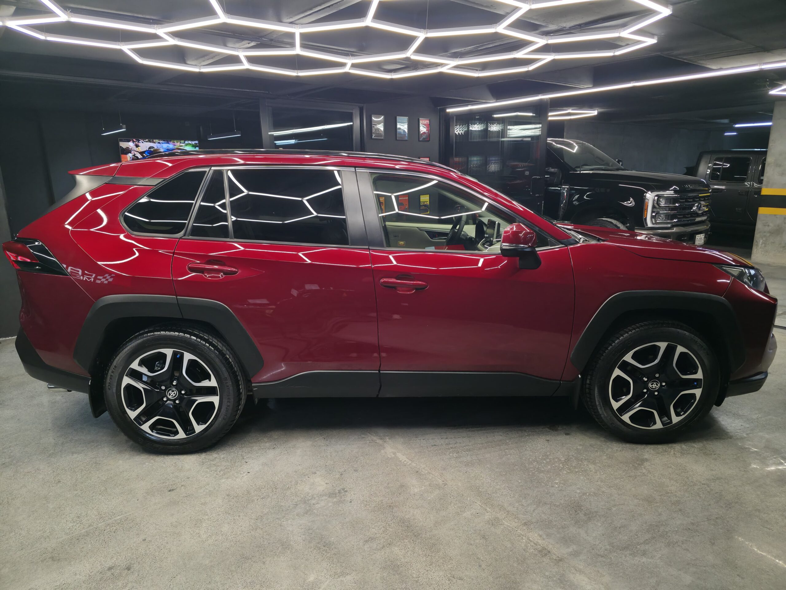 TOYOTA RAV4 ADVENTURE 2019 - Image 6