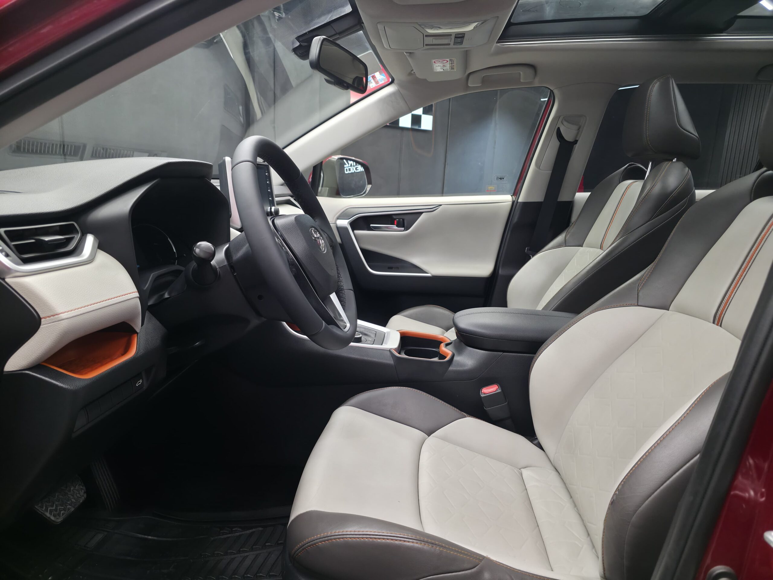 TOYOTA RAV4 ADVENTURE 2019 - Image 12