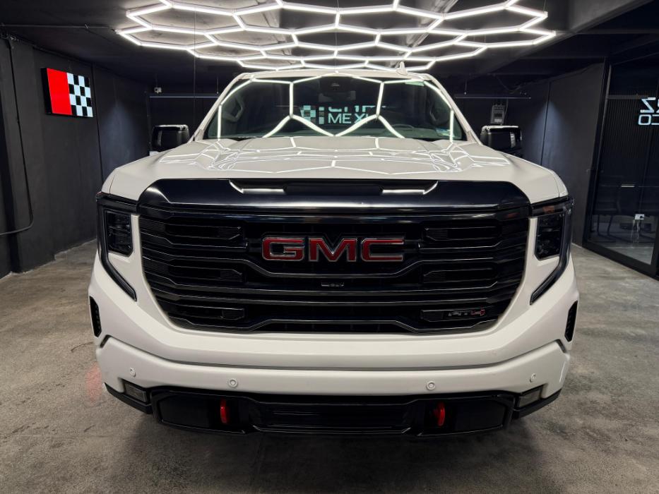 GMC SIERRA AT4 2023 - Image 8