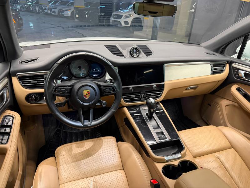 PORSCHE MACAN S 2022 - Image 11