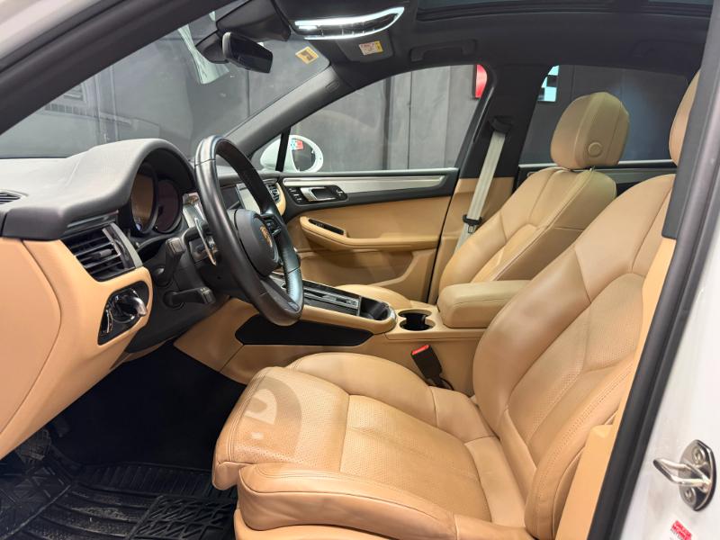 PORSCHE MACAN S 2022 - Image 12