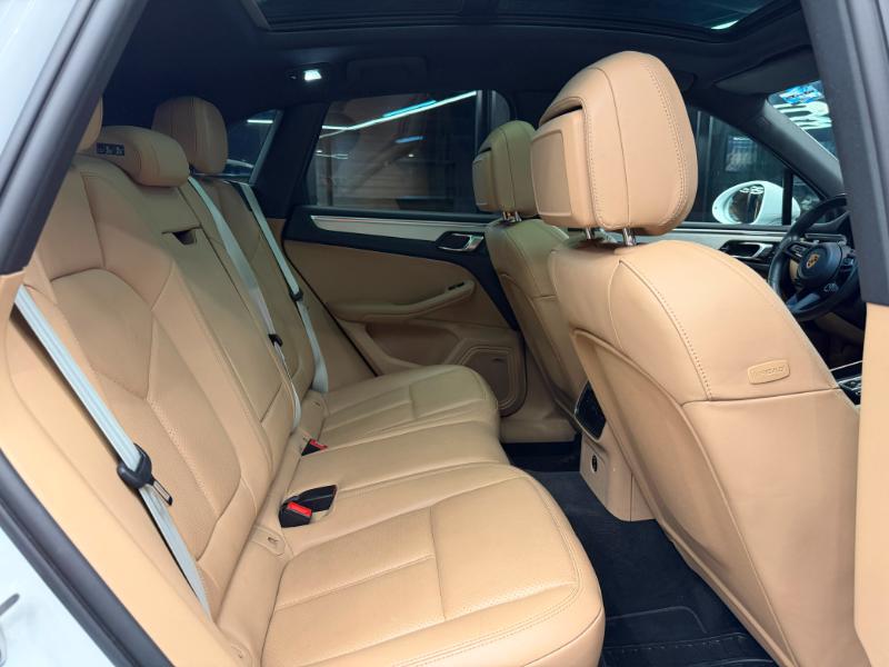 PORSCHE MACAN S 2022 - Image 15