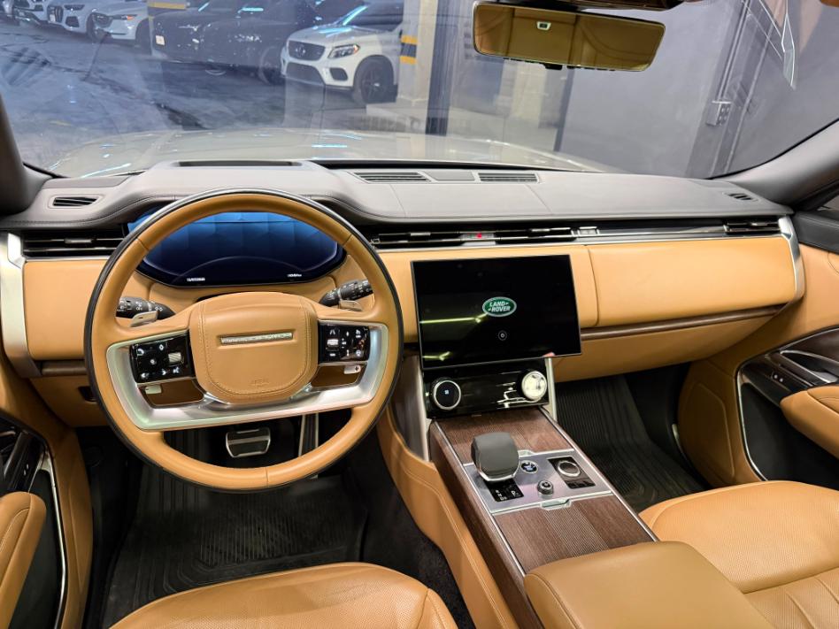 RANGE ROVER VOGUE AUTOBIOGRAPHY 4.4 P530 2023 - Image 10