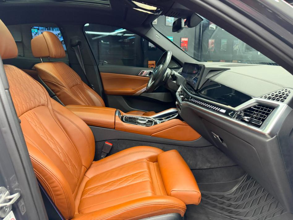 BMW X6 M60i 2024 - Image 14