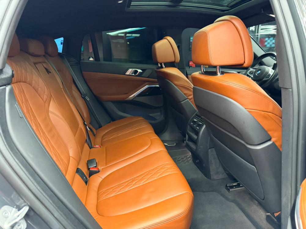 BMW X6 M60i 2024 - Image 15