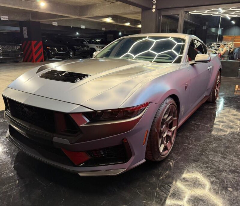 FORD MUSTANG DARK HORSE 2024
