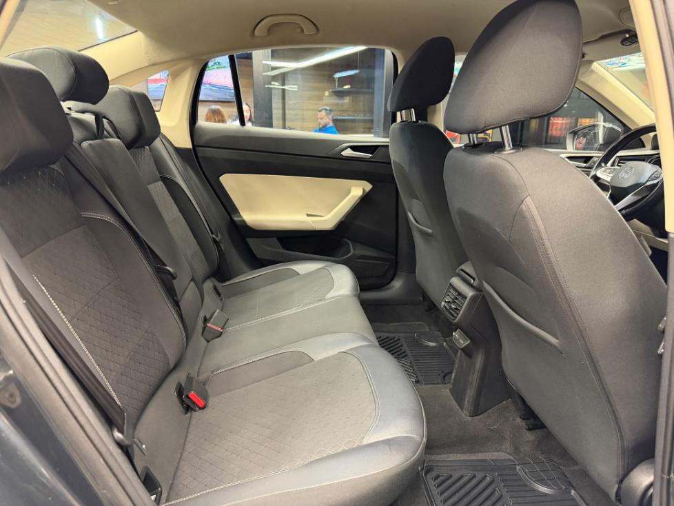 VOLKSWAGEN VIRTUS COMFORTLINE 2023 - Imagen 14