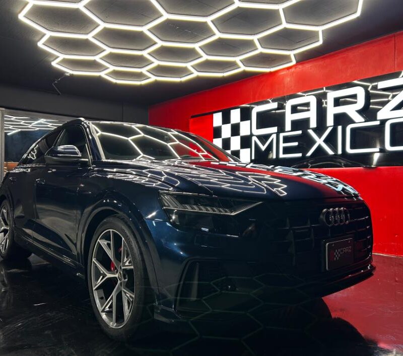 AUDI Q8 S LINE 2023